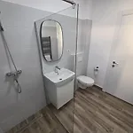 In Bloc Nou Langa Epava *
