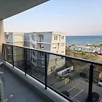 Apartment In Bloc Nou Langa Epava
